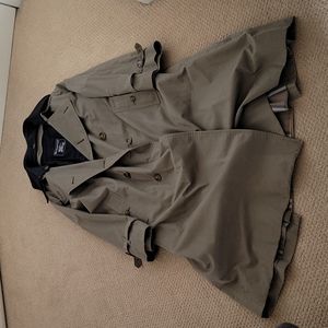 Men's Burberrys Trench Coat